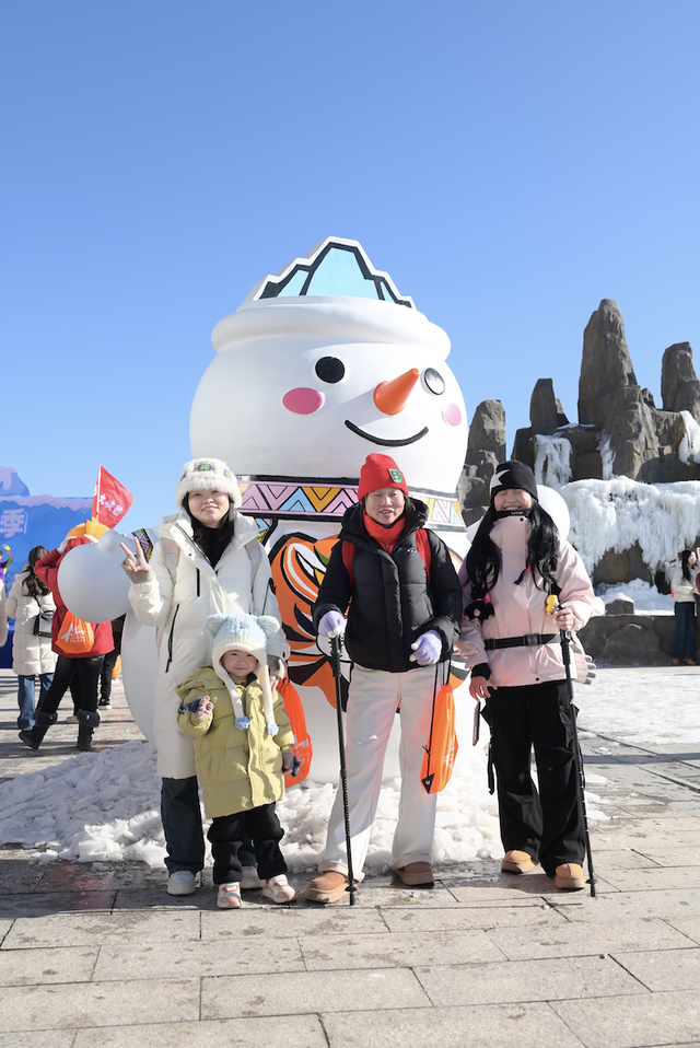 刚刚！凤凰山下雪啦！是真的！