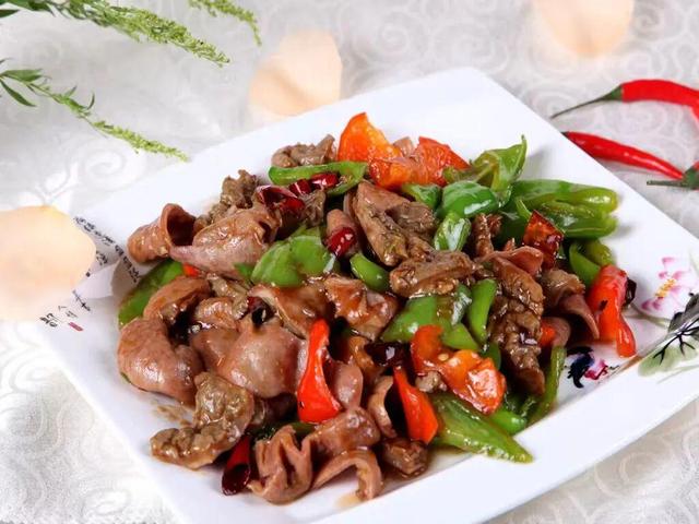 魏集古镇“美食漫游记”：从清晨第一口汤汁到深夜最后一朵炉火