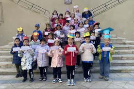 济南龙奥学校举办一二年级乐考活动图片