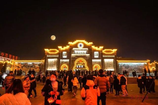 葫芦岛 民俗遇潮流 葫芦古镇跨年夜沸腾