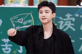 白敬亭章若楠做客《你好，星期六》，双人舞甜蜜氛围拉满图片