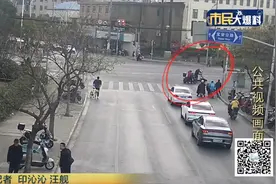 “我年纪也很大，你放过我吧！”上海一男子当街求饶，原因太可气！图片