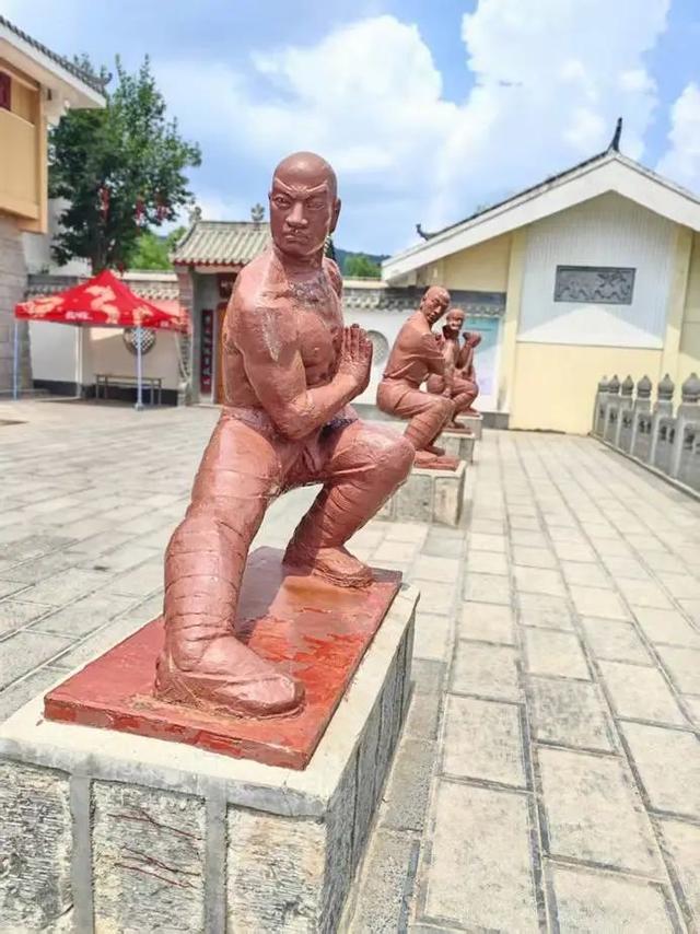 突然失去住持的少林寺 戒备森严