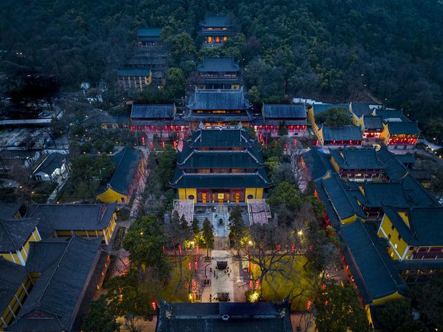 灵隐飞来峰景区即将免票 周国辉：杭州从“门票经济”向“综合经济”深度转型