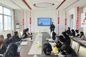 利津县盐窝镇中心小学进行数学新课标研读活动图片