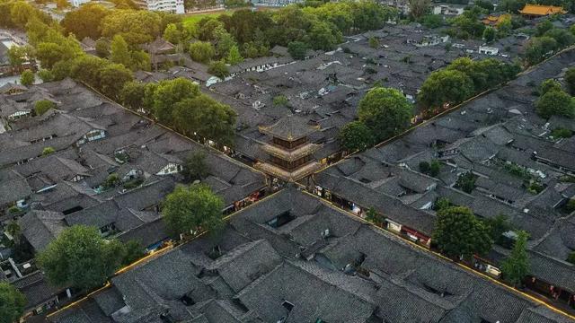 阆中：蜀道上的水陆咽喉，城市遗存的活化石