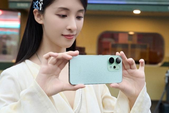 OPPO Reno14：高颜值与影像实力兼具的潮流之选