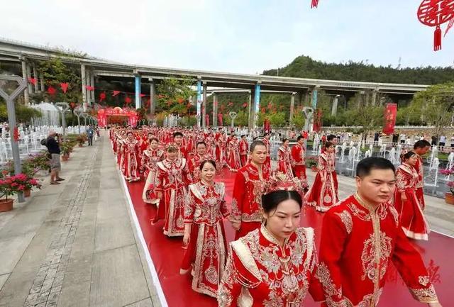 恭喜，他们结婚了！