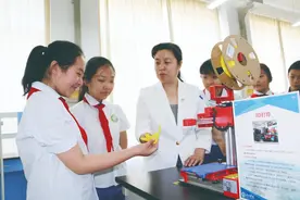 别人家的小学，德州学院附属小学一年上了210节“博士课”图片
