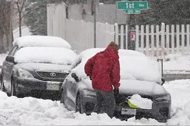 （外代一线）美国科罗拉多州遭遇暴风雪图片