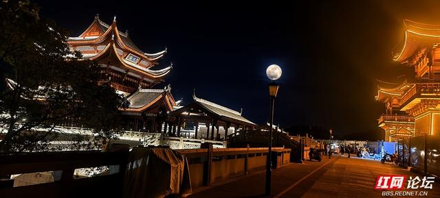 夜游益阳明清古巷，在明月与灯火中邂逅旧时光