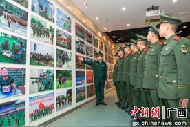 广西南宁武警新兵下队 奔赴新战位图片