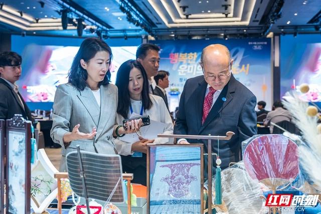 “快乐长沙”走进首尔 向韩国游客发出热情邀约