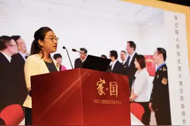 上海书展｜上海智慧女性读书讲坛：女性抒写“家国情怀”图片