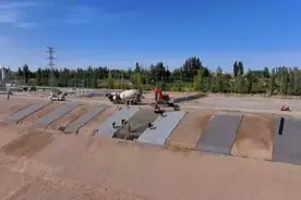 国庆假期 敦煌沙枣墩水库施工不停歇图片