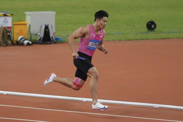 最后一棒，致敬二十年追风岁月——苏炳添的十五运会谢幕之战