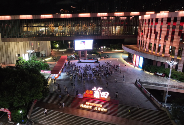 “夏夜音浪 市集狂欢” 演绎活动（百姓舞台）线上报名啦！