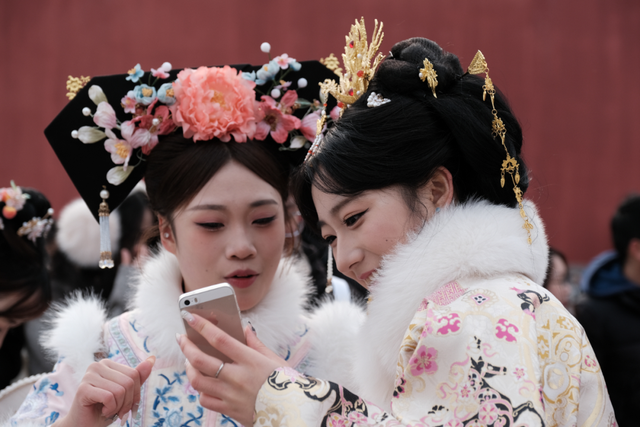 周末，他们涌向故宫，只为一件事