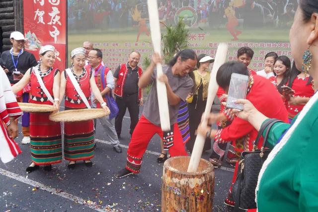 8天，42万人次，近4亿元！临翔双节假期旅游热