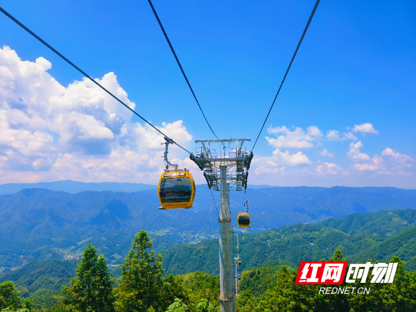溆浦山背梯田：22℃清凉引客来 夏日避暑成新宠