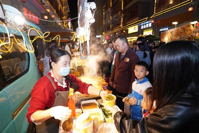 意犹未尽！清城这场“潮”级嘉年华，大家直呼没玩够~