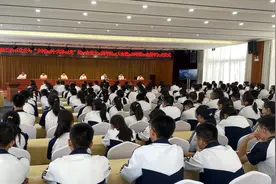 兰州石化：“阳光助学”20年 资助学子2万余名图片
