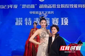 教师风采 | 张晶晶：让学生爱上创造更美的戏剧舞台图片