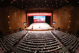 近1700名股东参与茅台股东大会，大会这些细节让投资人找到“回家感”图片