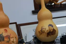 移风易俗|非遗传承人陈亮：铁笔绘丹青，以烙画记录美好生活图片