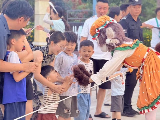 世界恐龙谷侏罗纪盛夏狂欢节引爆暑期文旅市场