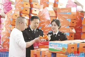 翔安胡萝卜抢“鲜”出海图片