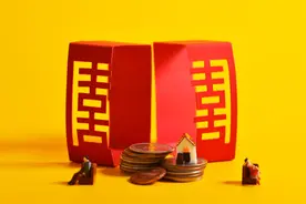 女子上“王婆说媒”，要求男方月薪2.5万以上，网友吵翻图片