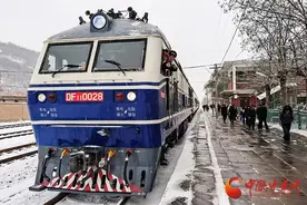 兰州铁路局：公益“慢火车”升级再出发图片