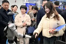 AI正在改变我们的生活，就跟当年的互联网、智能手机一样图片
