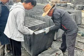 故宫“下单”100块，一年仅一窑的御窑金砖正式出窑！图片