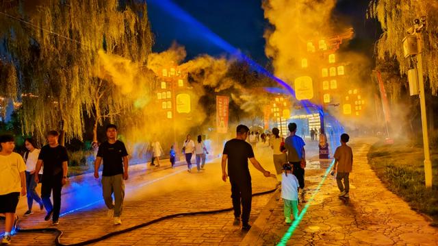 火舞黄河迎国庆，滨州楼畔点燃“不夜天”