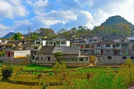 安顺经开区鲍家村：古寨建筑承载屯堡记忆 文化融合彰显多元魅力图片