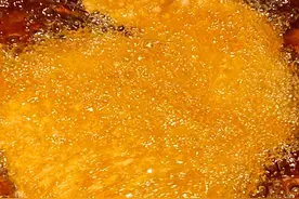 黄渤代言！知名餐饮品牌超1万家门店关闭，门店一度是肯德基中国3倍，有加盟商挣的钱只够交房租图片