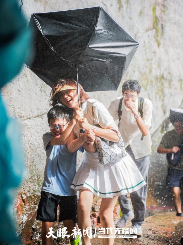 赤水夏日“慢人”图鉴
