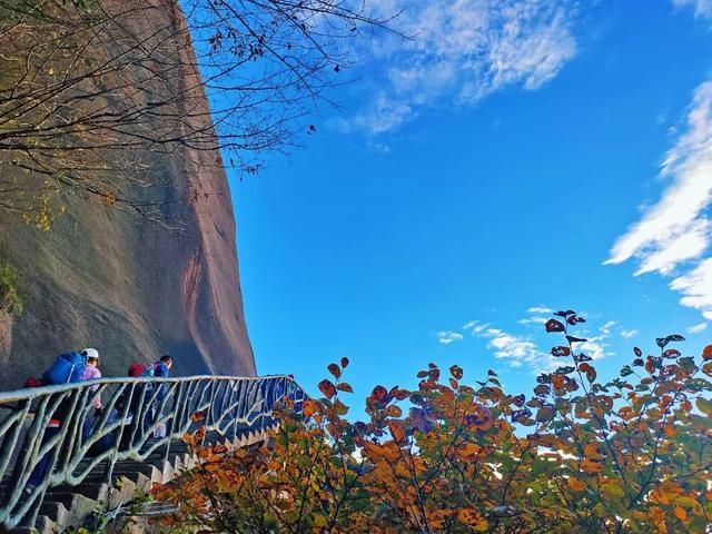 秋日的上饶灵山尽是诗意与绚烂