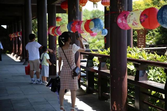 廊下生态园八项免费福利，助力双节畅游