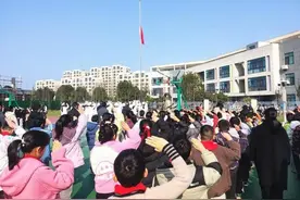 宁国市宁阳学校河沥校区举行“红领巾奖章”争章启动仪式图片