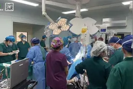 “快点快点快点”！产妇一阵咳嗽，医护22小时生死营救图片