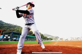总要有人为处于低谷的中国棒球运动呐喊  《人生本垒打》做出了榜样图片