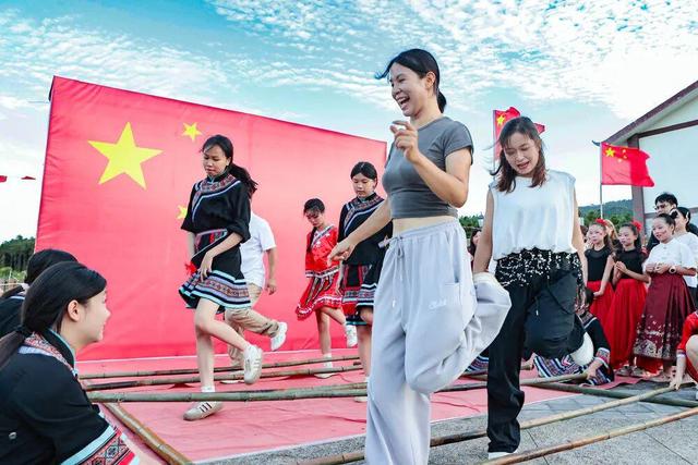 回顾 | 国庆中秋双节合体！8天“湘式”假期图鉴，速戳解锁→