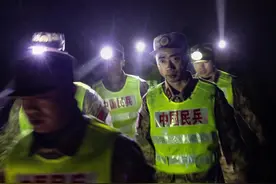 “绝不放弃任何一丝希望”——四川筠连山体滑坡救援安置工作全力推进图片