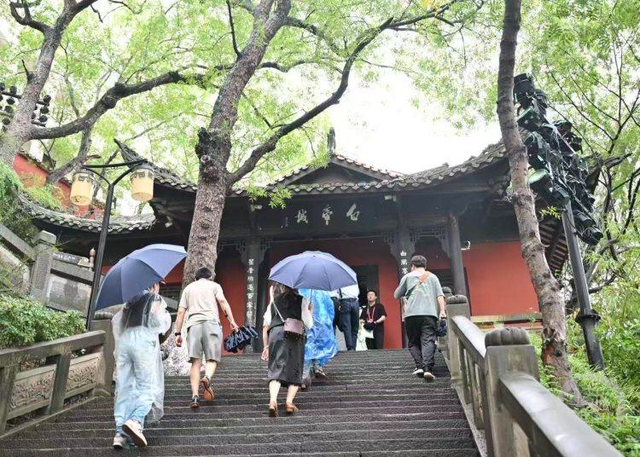神女峰下、白帝城头……浩荡长江灿烂文明看醉中外嘉宾
