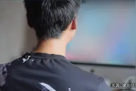 沪一男子上班看色情网站被开除，称电脑中病毒…法院判了！图片