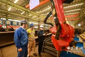 从“人海战术”到“聪明”建造：智“啃”项目建设硬骨头图片