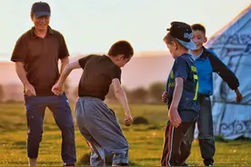 瞭望·吾心吾乡 | 何磊：此心安处是伊犁图片